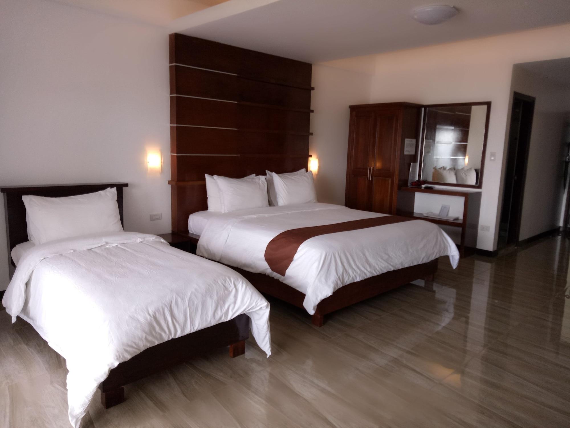 Manarra Sea View Resort Puerto Galera Exterior photo