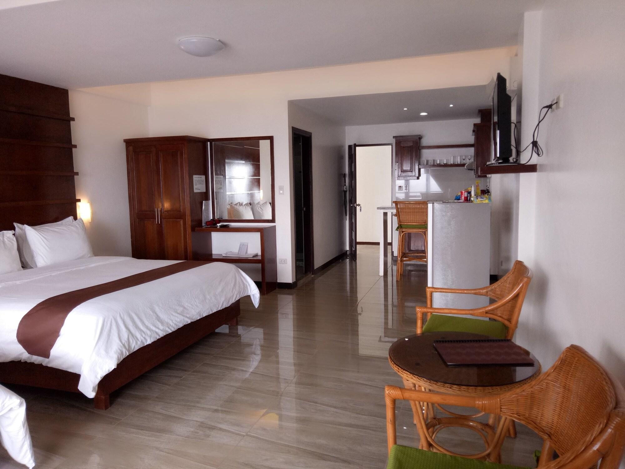 Manarra Sea View Resort Puerto Galera Exterior photo