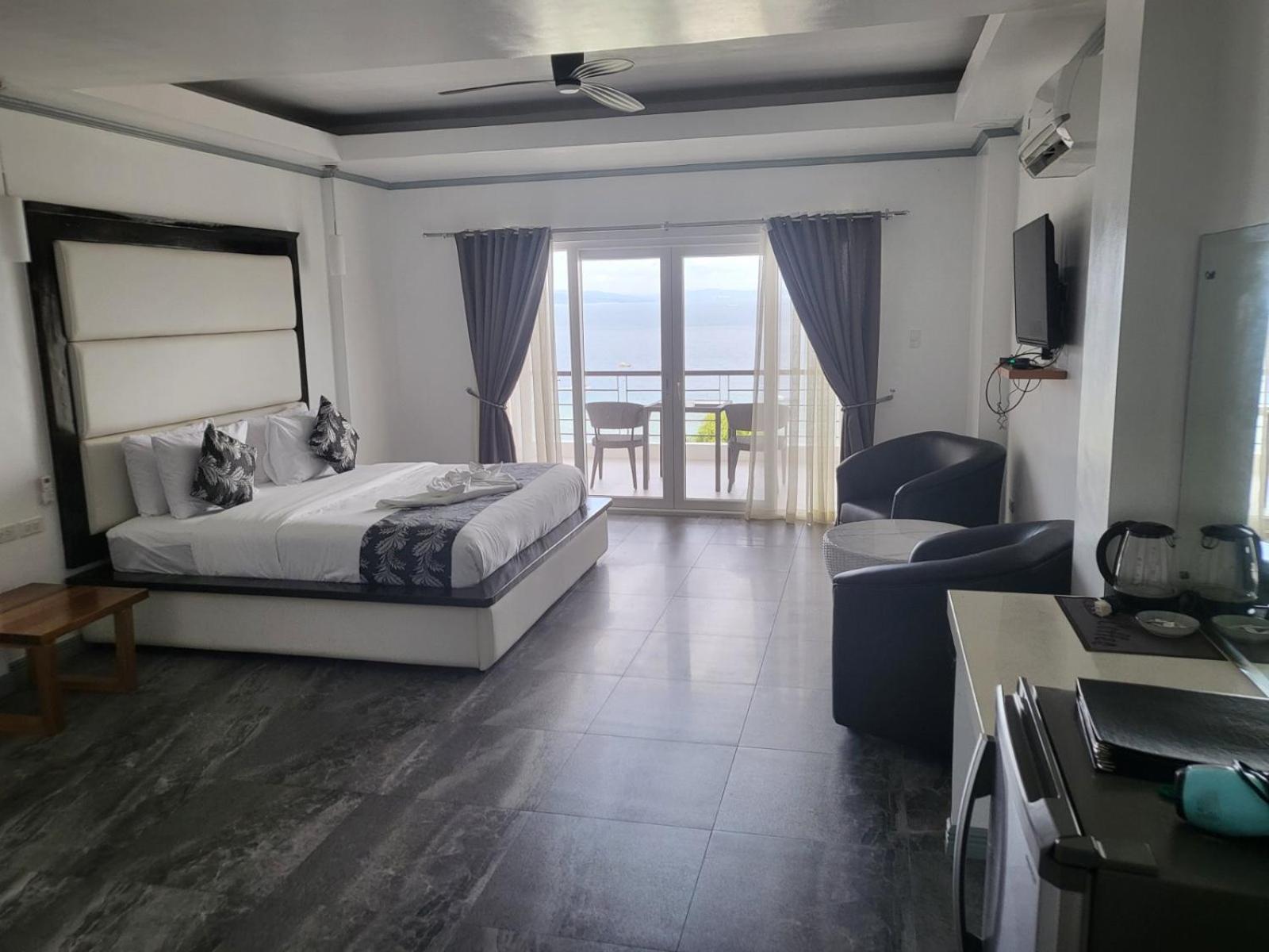 Manarra Sea View Resort Puerto Galera Exterior photo