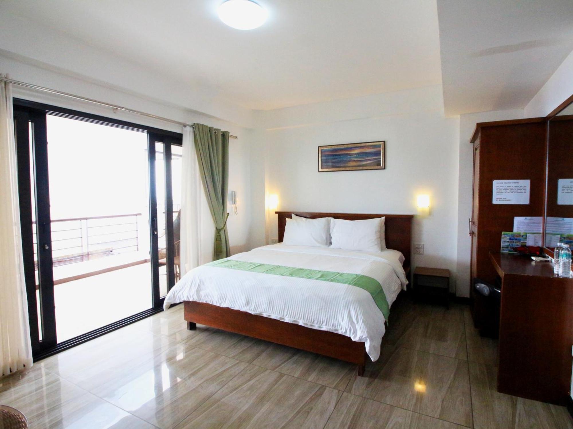 Manarra Sea View Resort Puerto Galera Exterior photo