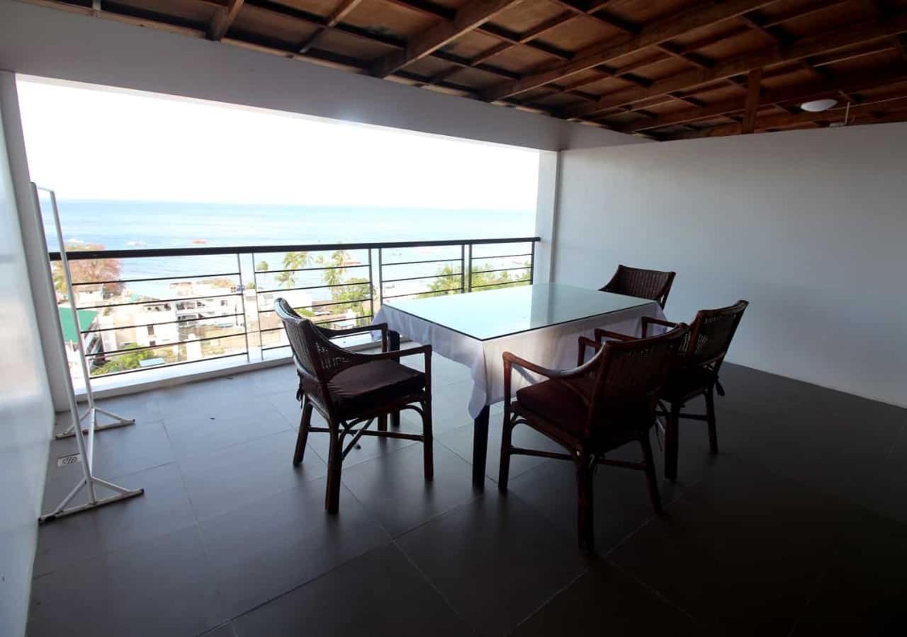 Manarra Sea View Resort Puerto Galera Exterior photo